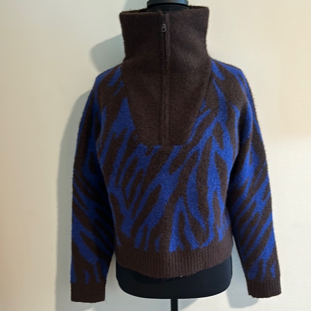 Brown and Blue Women's wool Sweater